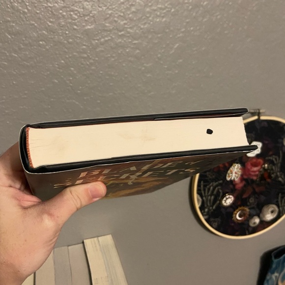 Blade of secrets hardcover book by Tricia Levenseller - Picture 5 of 6